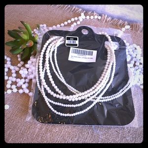 NWT multi-layer classic necklace